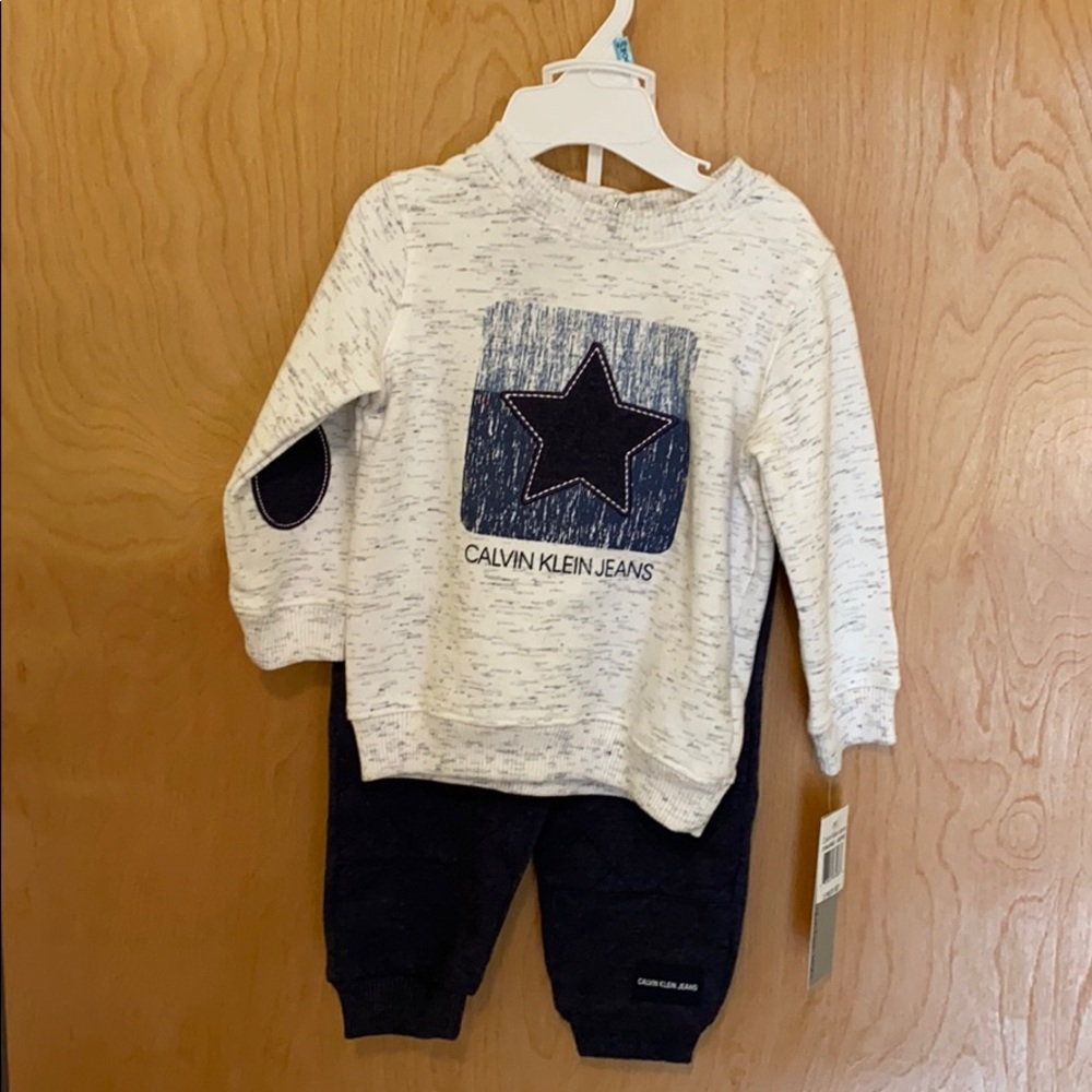 Adorable Calvin Klein sweat suit